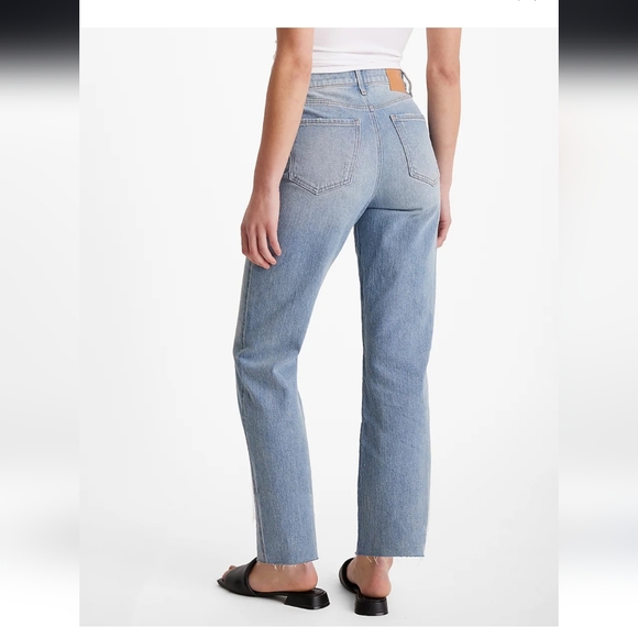 NWT Express High Waisted Light Wash 50/50 Rigid Stretch Straight Ankle Jeans - Picture 4 of 8